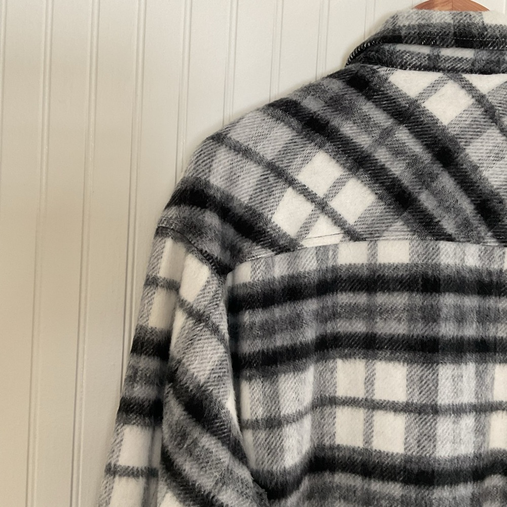 Zara Plaid Shacket - Picture 6 of 10